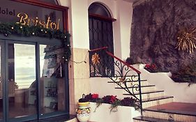 Hotel Bristol