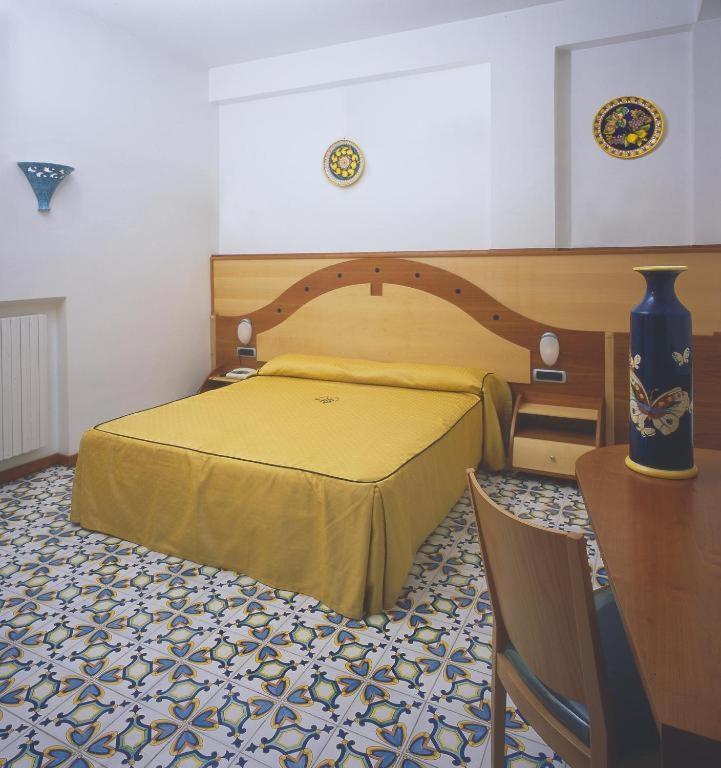 Hotel Bristol Vietri Esterno foto