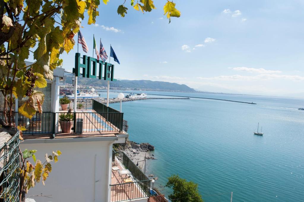 Hotel Bristol Vietri Esterno foto